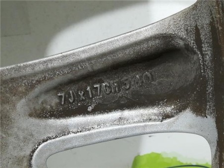 Llanta Renault Kadjar  1 5 Business Edition [1 5 Ltr  - 81 kW dCi Diesel FAP Energy]