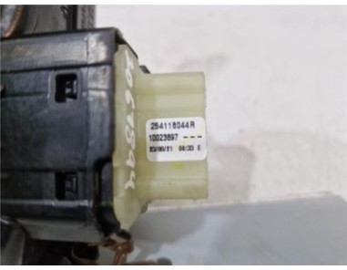 MANDO ELEVALUNAS DELANTERO IZQUIERDO Renault Express  1 5 Basis [1 5 Ltr  - 55 kW BLUE dCi Diesel FAP]