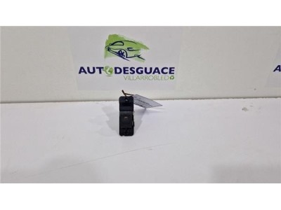 MANDO ELEVALUNAS DELANTERO DERECHO Kia Stonic  1 0 Black Edition [1 0 Ltr  - 88 kW TGDI ]