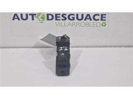 MANDO ELEVALUNAS TRASERO IZQUIERDO Kia Stonic  1 0 Black Edition [1 0 Ltr  - 88 kW TGDI ]