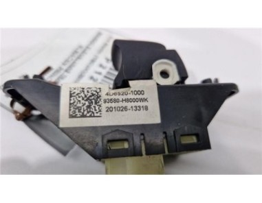 MANDO ELEVALUNAS TRASERO IZQUIERDO Kia Stonic  1 0 Black Edition [1 0 Ltr  - 88 kW TGDI ]