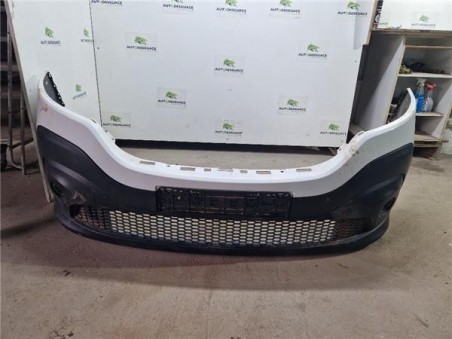 Paragolpes Delantero Renault Trafic III Furgón  1 6 L1H1 2 7t Komfort [1 6 Ltr  - 85 kW dCi Diesel]