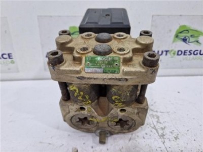 Nucleo Abs Audi 100 BERLINA 2 0 