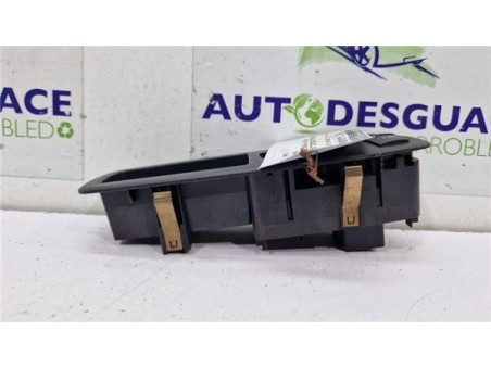 MANDO ELEVALUNAS DELANTERO DERECHO Dodge Journey  2 0 SE [2 0 Ltr  - 103 kW 16V CRD CAT]