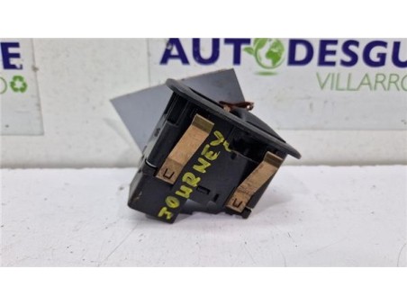 MANDO ELEVALUNAS TRASERO DERECHO Dodge Journey  2 0 SE [2 0 Ltr  - 103 kW 16V CRD CAT]