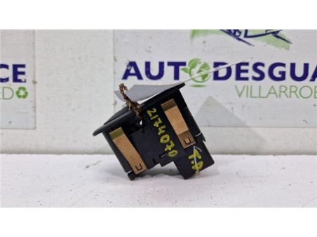 MANDO ELEVALUNAS TRASERO DERECHO Dodge Journey  2 0 SE [2 0 Ltr  - 103 kW 16V CRD CAT]