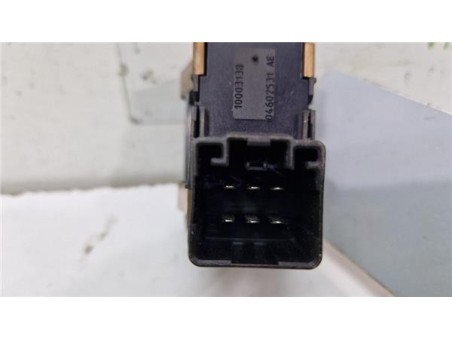 MANDO ELEVALUNAS TRASERO DERECHO Dodge Journey  2 0 SE [2 0 Ltr  - 103 kW 16V CRD CAT]