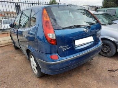 Nissan Almera Tino  2 2 Di