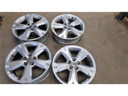 JUEGO LLANTAS Toyota Corolla  1 4 D