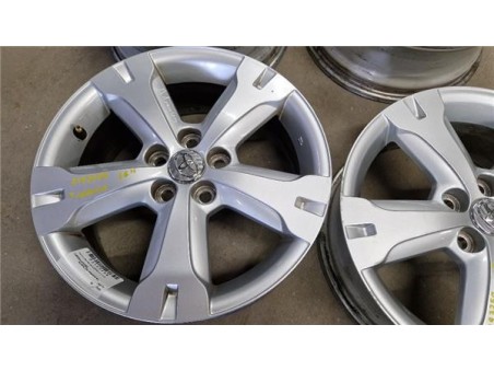 JUEGO LLANTAS Toyota Corolla  1 4 D