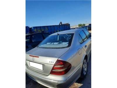 Mercedes-Benz Clase E  Berlina  3 2 E 320 CDI  [3 2 Ltr  - 150 kW CDI CAT] 2