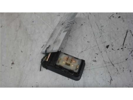 Botonera Puerta Delantera Derecha Volkswagen POLO BERLINA 1 4 TDI 