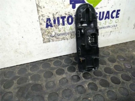 Botonera Puerta Delantera Derecha Citroen C3 1 4 e-HDi FAP 