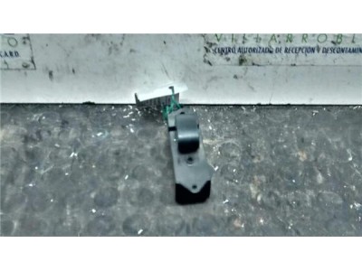 Botonera Puerta Delantera Derecha Mitsubishi OUTLANDER 2 0 DI-D 