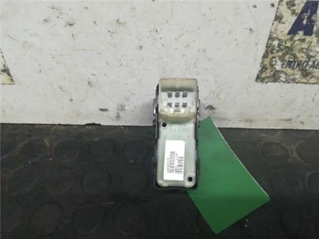 Botonera Puerta Delantera Derecha Chrysler JEEP PATRIOT 2 0 CRD 