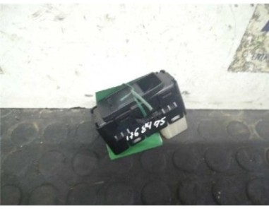 Botonera Puerta Delantera Derecha Chrysler JEEP PATRIOT 2 0 CRD 