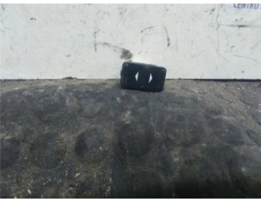 Botonera Puerta Delantera Derecha Ford FOCUS LIM  1 8 TDCi Turbodiesel 