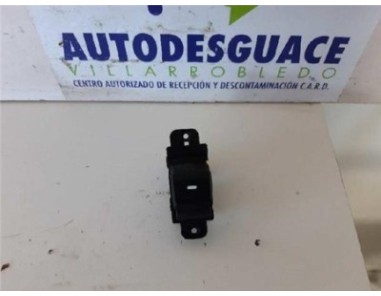 Botonera Puerta Delantera Derecha Hyundai I20 1 4 CRDi 