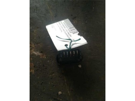 Botonera Puerta Delantera Derecha Dacia SANDERO 1 5 dCi D 