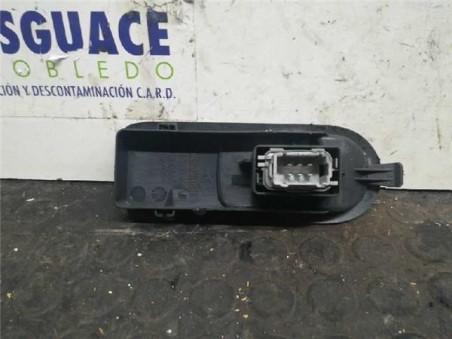 Botonera Puerta Delantera Derecha Renault SCENIC II 1 9 dCi D 