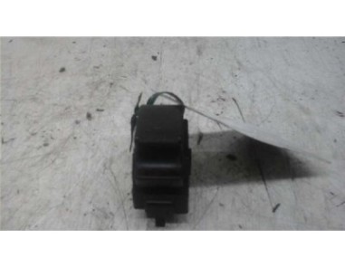 Botonera Puerta Delantera Derecha Toyota COROLLA VERSO 2 2 Turbodiesel 