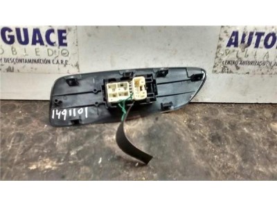 Botonera Puerta Delantera Derecha Toyota AURIS 1 4 Turbodiesel 