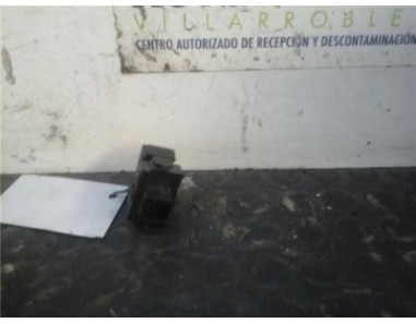 Botonera Puerta Delantera Derecha Toyota COROLLA VERSO 2 2 Turbodiesel 