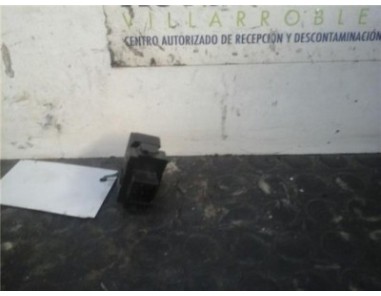 Botonera Puerta Delantera Derecha Toyota COROLLA VERSO 2 2 Turbodiesel 