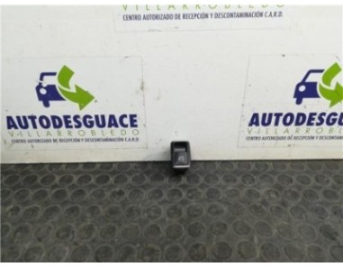 Botonera Puerta Delantera Derecha MERCEDES CLASE CLA 1 6 