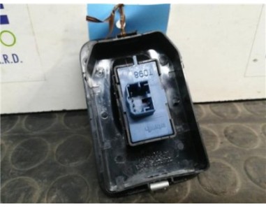 Botonera Puerta Delantera Derecha Fiat FIORINO 1 3 16V JTD 