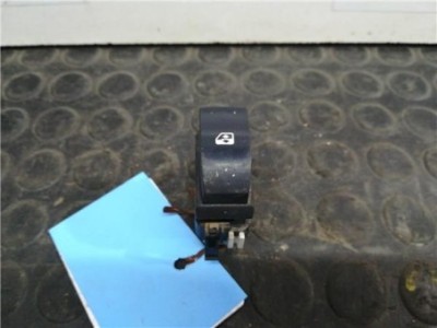 Botonera Puerta Delantera Derecha Renault CLIO II FASE II 1 2 