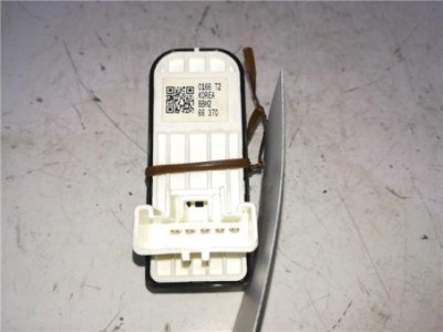 Botonera Puerta Delantera Derecha Mazda 3 LIM  2 2 Turbodiesel 