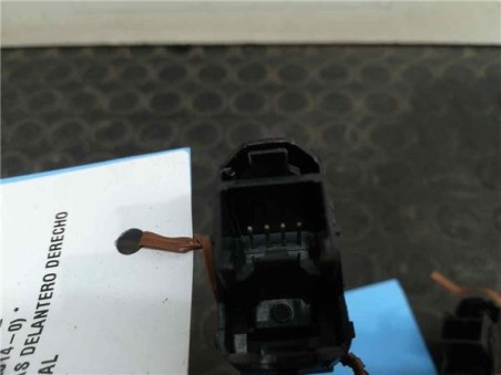 Botonera Puerta Delantera Derecha Ford FOCUS LIM  *