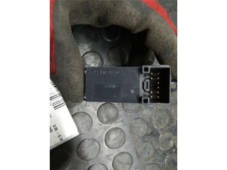 Botonera Puerta Delantera Derecha Mazda 5 BERL  2 0 D 