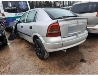 Opel Astra G Berlina  2 0 DTI 16V