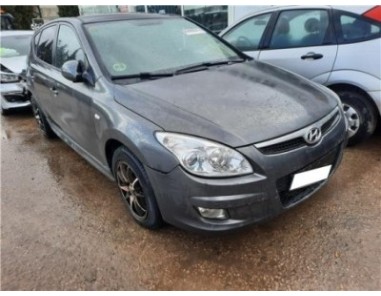 Hyundai i30  1 6 CRDi