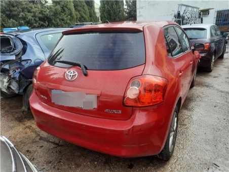 Toyota Auris  1 4 D-4D