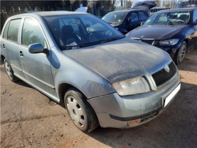 Skoda Fabia  1 4 2