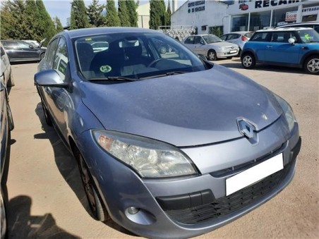 Renault Megane III Berlina 5P  1 5 Dynamique [1 5 Ltr  - 78 kW dCi Diesel]