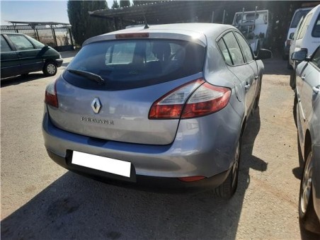 Renault Megane III Berlina 5P  1 5 Dynamique [1 5 Ltr  - 78 kW dCi Diesel]