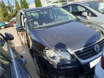 Volkswagen Touran  2 0 Advance [2 0 Ltr  - 103 kW TDI] 2