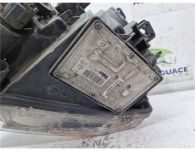 FARO XENON DERECHO Volvo XC90  2 4 D5 Executive   [2 4 Ltr  - 136 kW Diesel CAT]