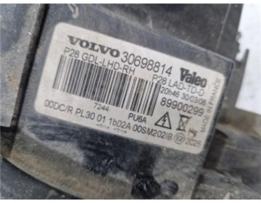 FARO XENON DERECHO Volvo XC90  2 4 D5 Executive   [2 4 Ltr  - 136 kW Diesel CAT]