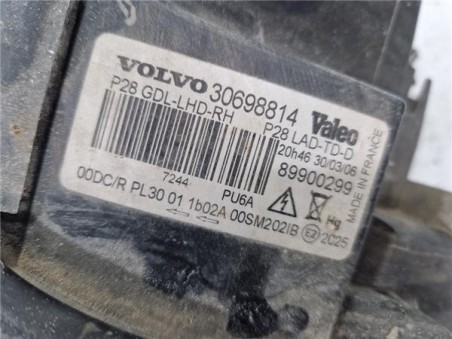 FARO XENON DERECHO Volvo XC90  2 4 D5 Executive   [2 4 Ltr  - 136 kW Diesel CAT]