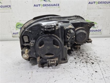 FARO XENON IZQUIERDO Volvo XC90  2 4 D5 Executive   [2 4 Ltr  - 136 kW Diesel CAT]