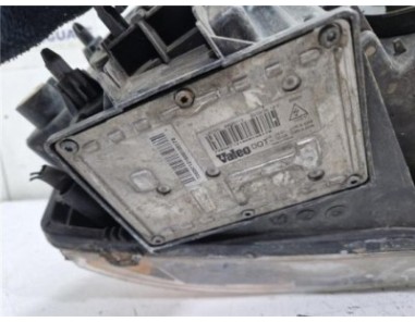 FARO XENON IZQUIERDO Volvo XC90  2 4 D5 Executive   [2 4 Ltr  - 136 kW Diesel CAT]