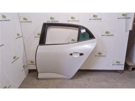 Puerta Trasera Izquierda Renault Megane IV Berlina 5P  1 2 Tech Road [1 2 Ltr  - 97 kW TCE Energy]