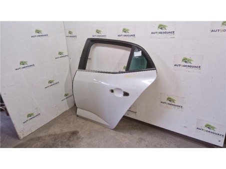 Puerta Trasera Izquierda Renault Megane IV Berlina 5P  1 2 Tech Road [1 2 Ltr  - 97 kW TCE Energy]