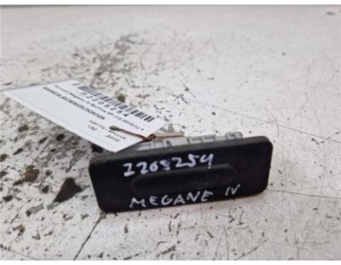 Maneta Exterior Porton Renault Megane IV Berlina 5P  1 2 Tech Road [1 2 Ltr  - 97 kW TCE Energy]