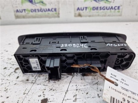 MANDO ELEVALUNAS DELANTERO IZQUIERDO Renault Megane IV Berlina 5P  1 2 Tech Road [1 2 Ltr  - 97 kW TCE Energy]